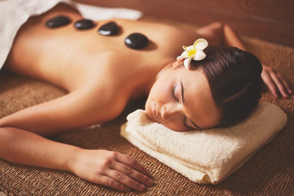 Hot Stone Massage Services in Toronto